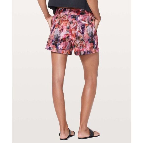 NWOT Lululemon Spring Break Away Sun Dazed Gym Shorts Women's Size 2 - Picture 3 of 14